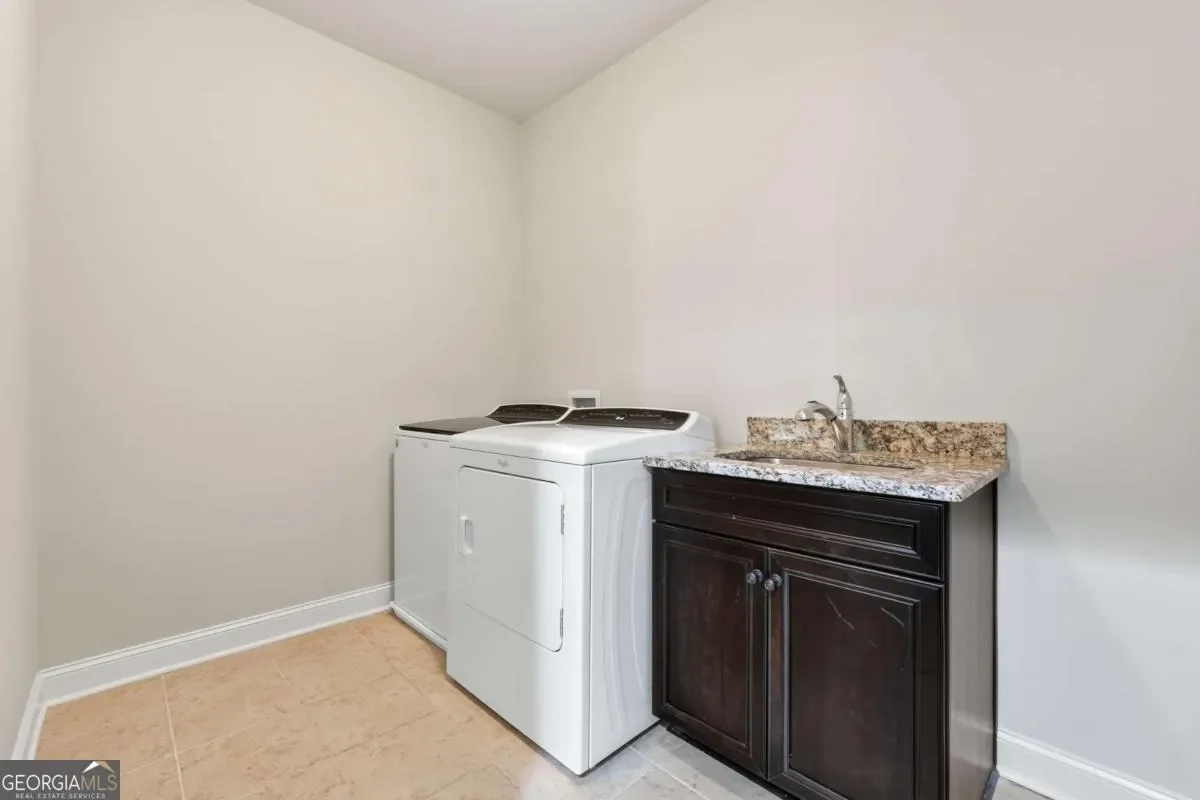Gallery photo 12