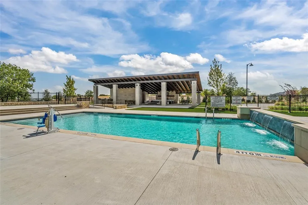 4540 Chablis Drive, Fort Worth, Texas, United States. - Photo 10