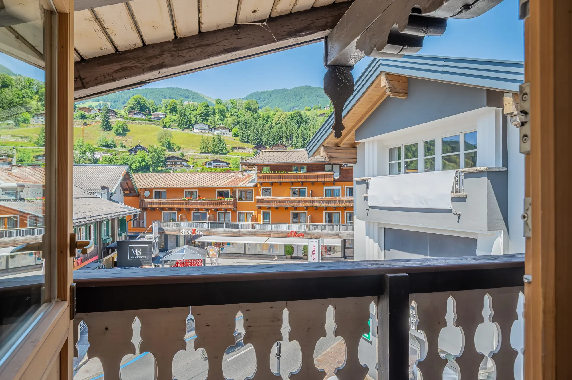Stadtplatz, Mittersill, Salzburg, Austria. - Photo 2
