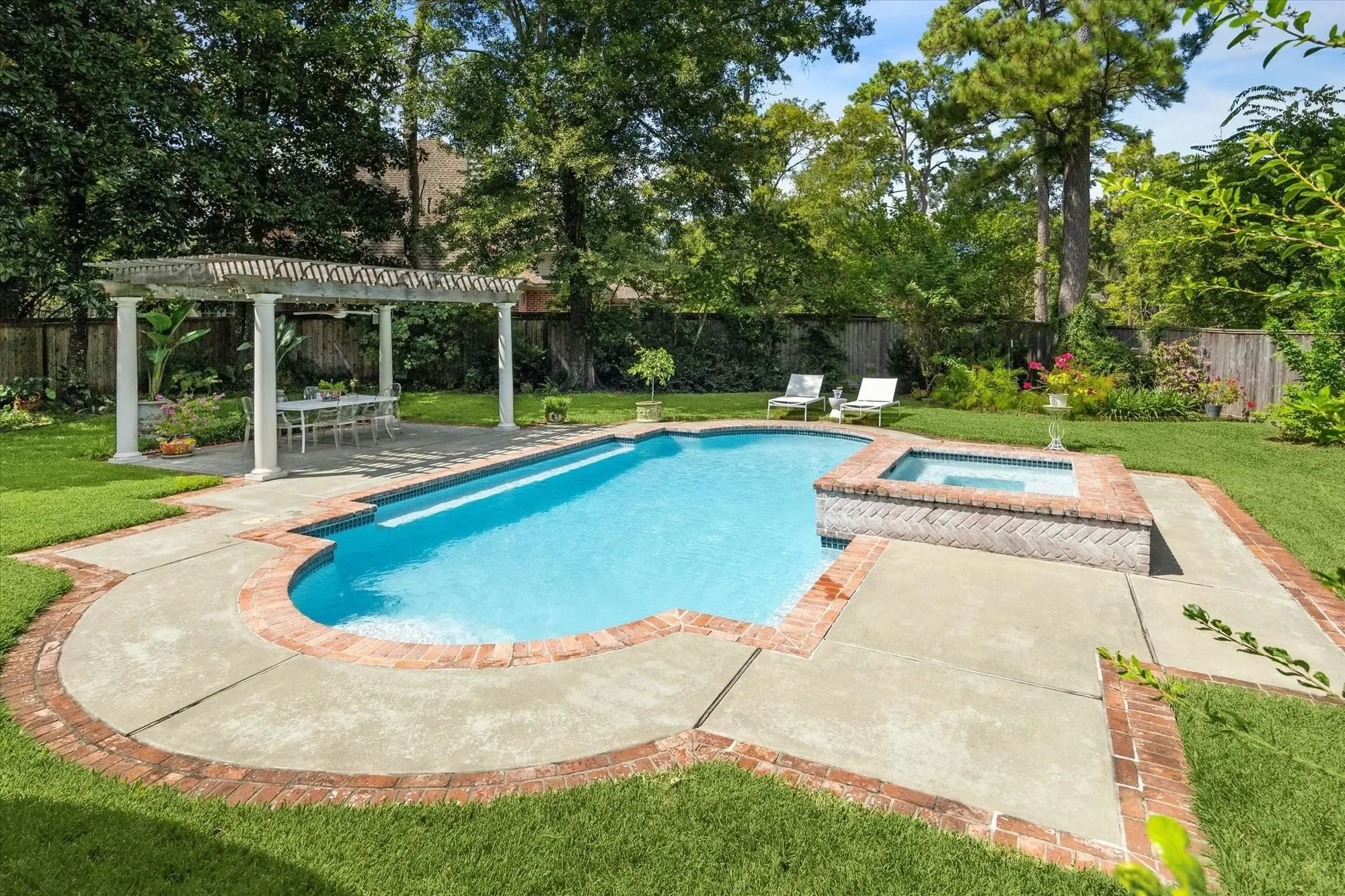 2 Blalock Pines Court, Hedwig Village, Texas, United States. - Photo 37