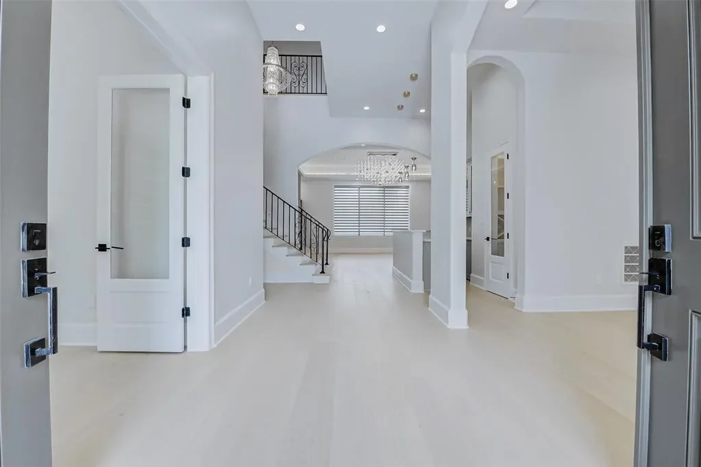 2822 Westgrove Lane, Houston, Texas, United States. - Photo 2