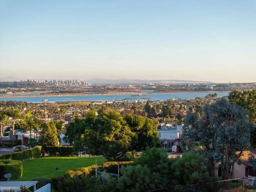 1645 Los Altos, San Diego, California, United States. - Photo 8