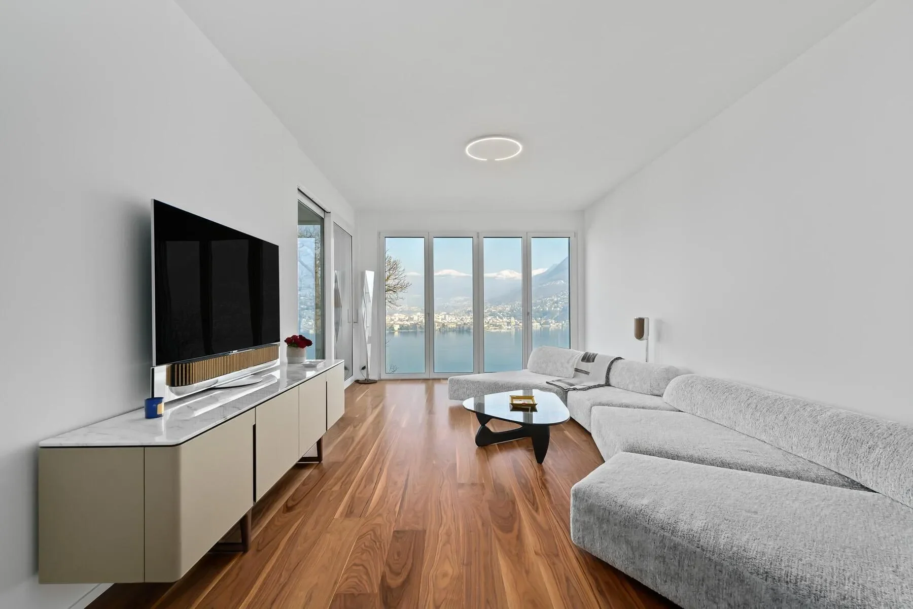 Gallery photo 3