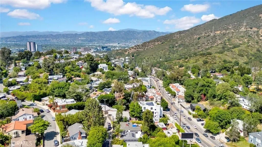 3374 Floyd, Los Angeles, California, United States. - Photo 35
