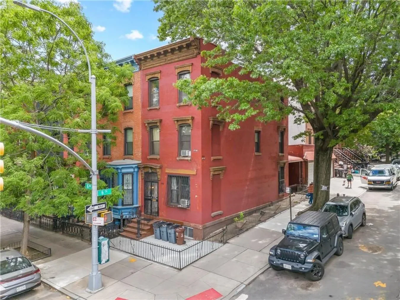 385 6th Avenue, New York, New York, United States. - Photo 32