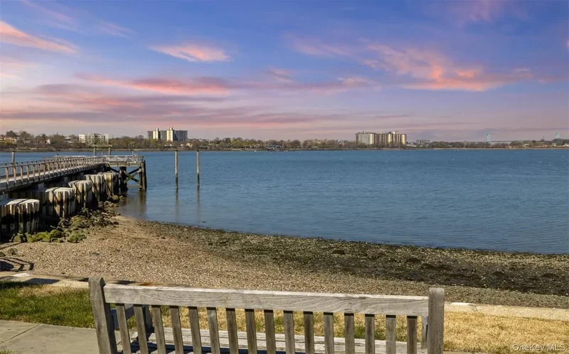1120 Shore Road, New York, New York, United States. - Photo 15