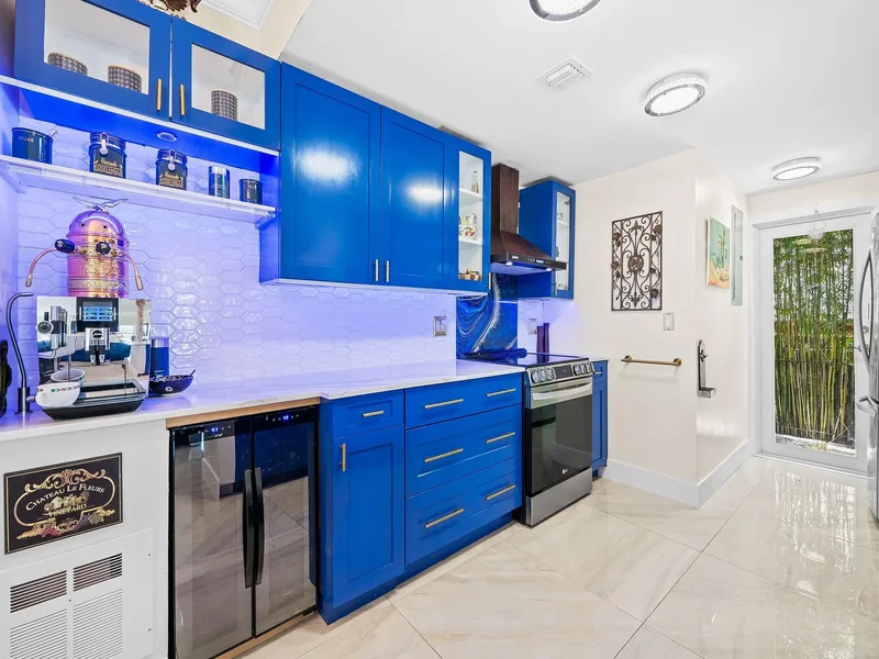1524 SE 12th St 6, Fort Lauderdale, Florida, United States. - Photo 18
