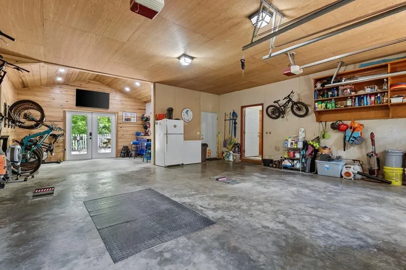 1615 East Vineyard Road, Hayesville, NC 28904, Hayesville, North Carolina, United States. - Photo 48