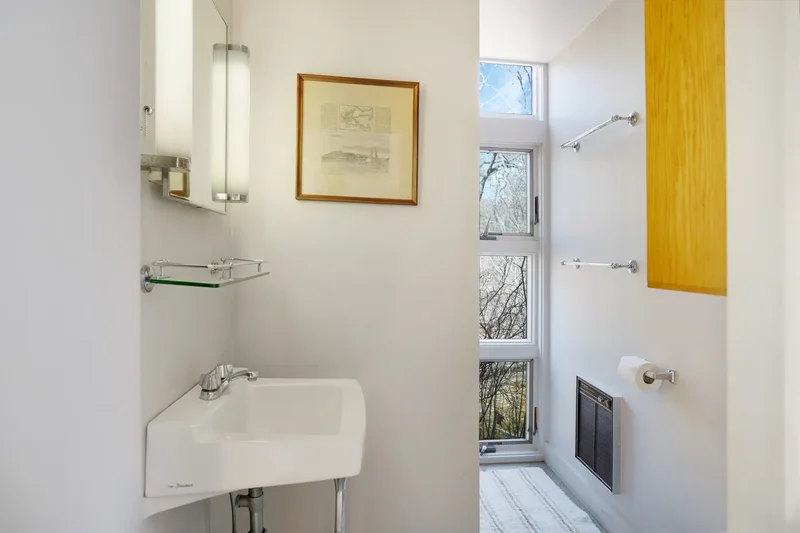 25 Fulling Mill Road, Chilmark, MA 02535, Chilmark, Massachusetts, United States. - Photo 20