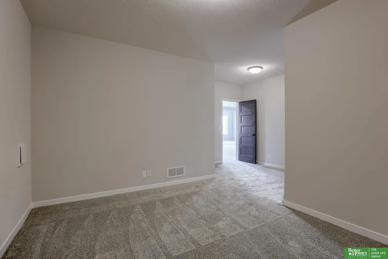 5602 N 212th Street, Elkhorn, NE 68022, Omaha, Nebraska, United States. - Photo 14
