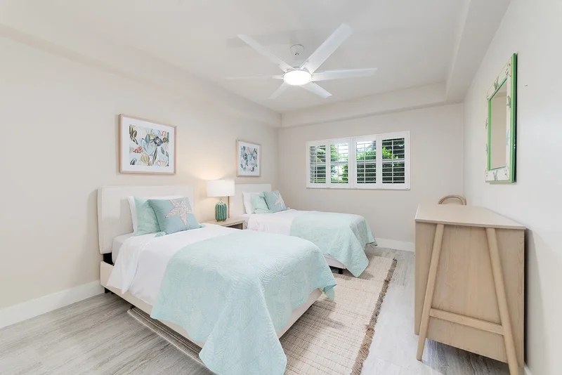 SEVEN MILE BEACHFRONT  CONDO, CAYMAN CLUB, George Town, George Town, Cayman Islands. - Photo 9