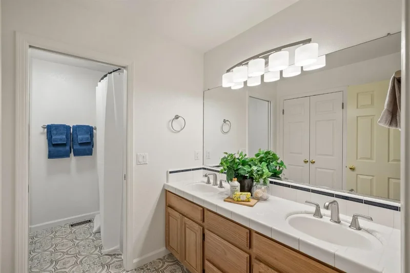 111 Ausaymas Court, Hollister, CA 95023, Hollister, California, United States. - Photo 11