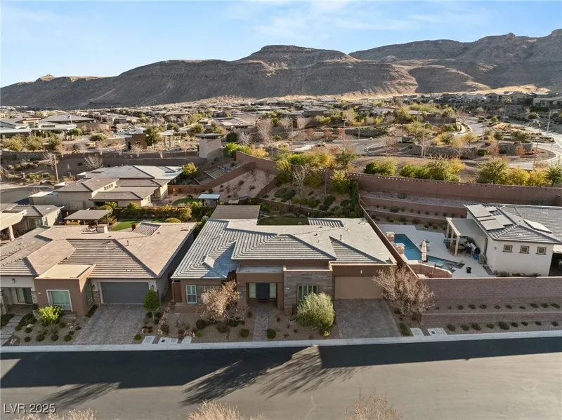10179 Emerald Sunset Court, Las Vegas, Nevada, United States. - Photo 56