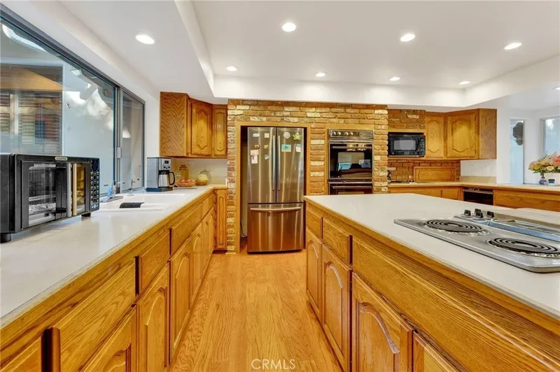 1146 Sandhurst Lane, La Verne, CA 91750, La Verne, California, United States. - Photo 70