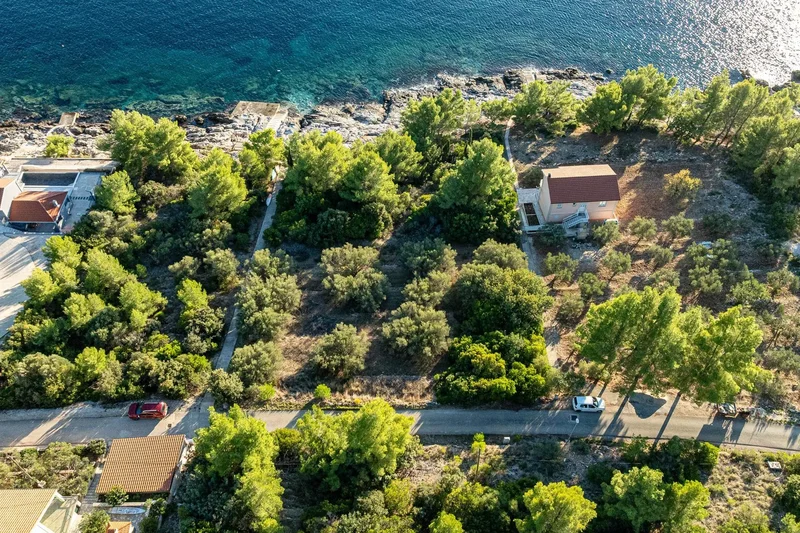 Korčula Island, Karbuni Bay - building land by the sea