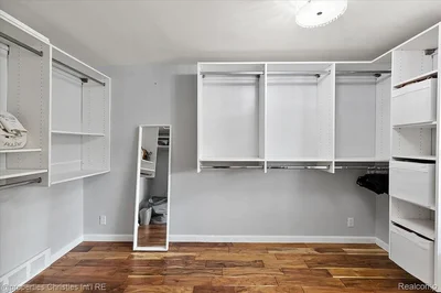 Thumbnail 42