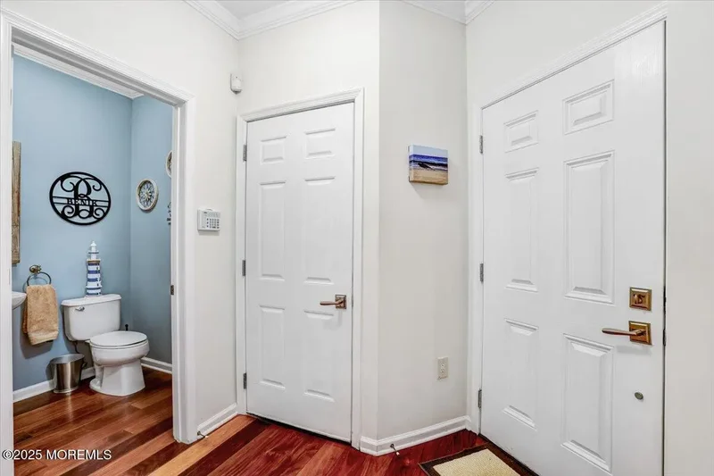 102 Whitlock Court, Manalapan, NJ 07726, Manalapan Township, New Jersey, United States. - Photo 36
