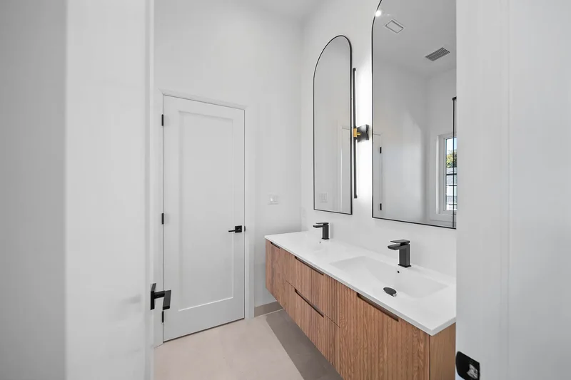 118 Warwood Rd, Toronto, ON M9B 5B7, Toronto, Ontario, Canada. - Photo 42
