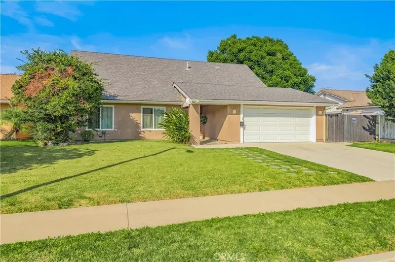 Single Family Residence in Placentia