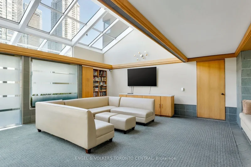 460 Queens Quay Way W 803E, Toronto, Ontario, Canada. - Photo 18