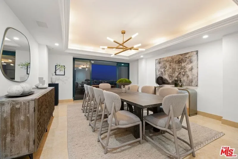 10490 Wilshire Boulevard PH4, Los Angeles, California, United States. - Photo 9