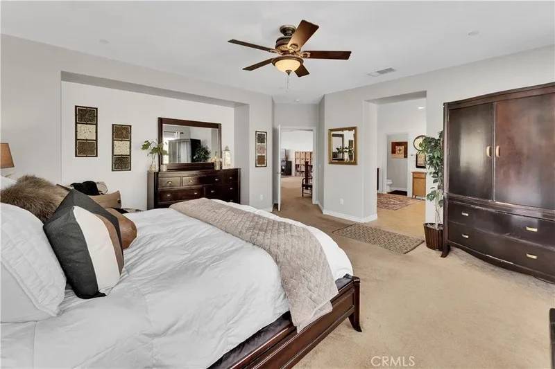 5 Bedrooms Single Family Detached