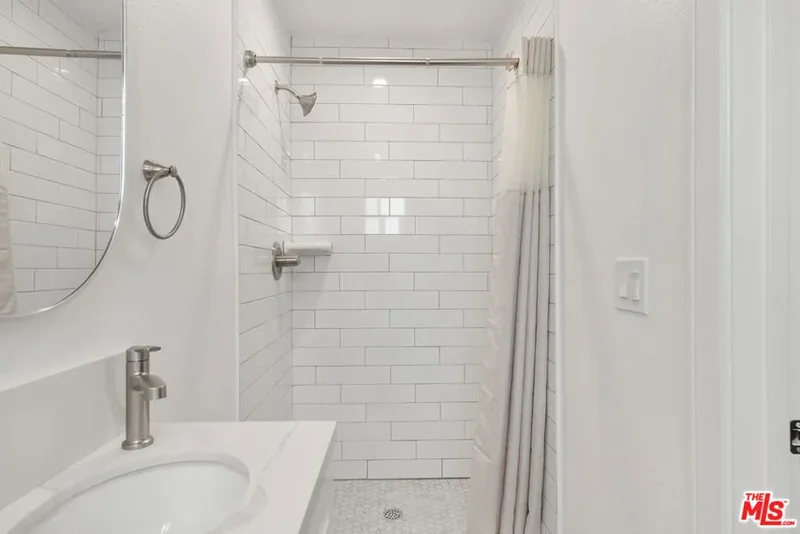 1341 N Mariposa Avenue, Los Angeles, California, United States. - Photo 62