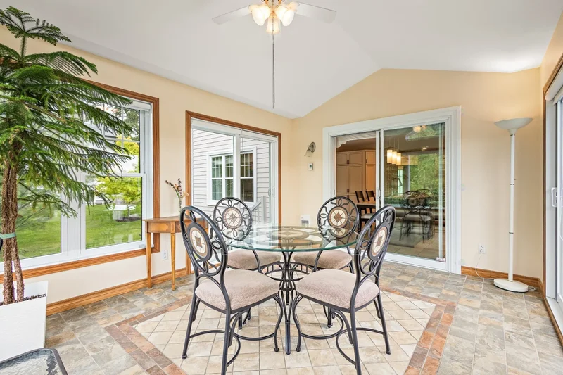 125 Rue du Diamant, Bromont, Quebec, Canada. - Photo 9