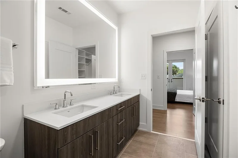 775 Juniper Street NE No. 230, Atlanta, GA 30308, Atlanta, Georgia, United States. - Photo 41