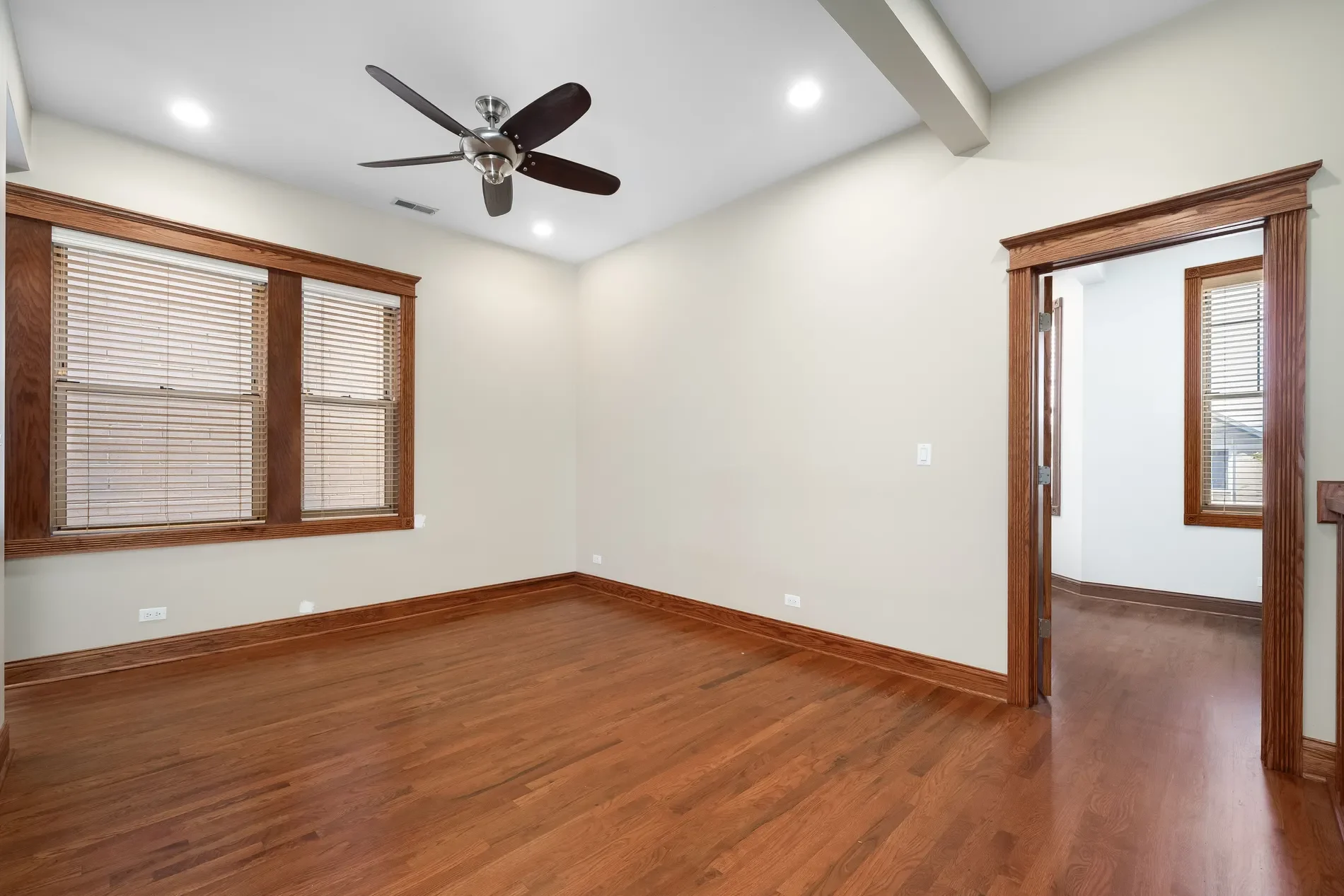 3549 S Lowe Avenue , Chicago, IL 60609, Chicago, Illinois, United States. - Photo 9