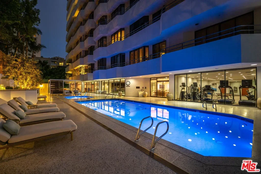 10601 Wilshire Boulevard 1603, Los Angeles, California, United States. - Photo 3