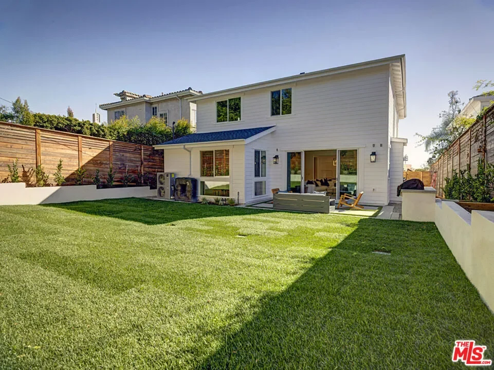 4747 Ambrose Avenue, Los Angeles, California, United States. - Photo 5