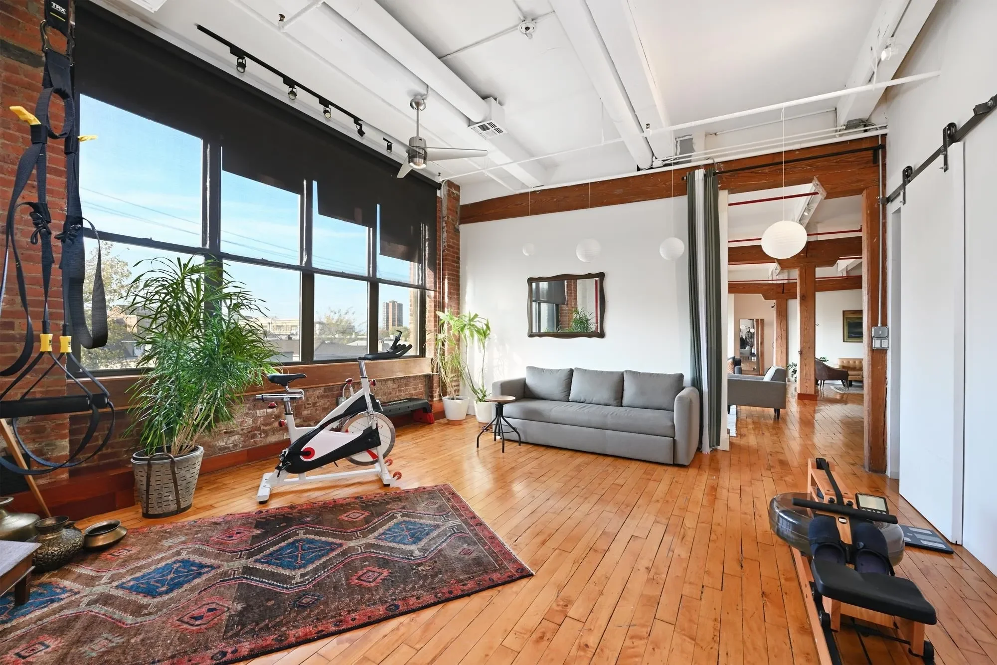 Gallery photo 12