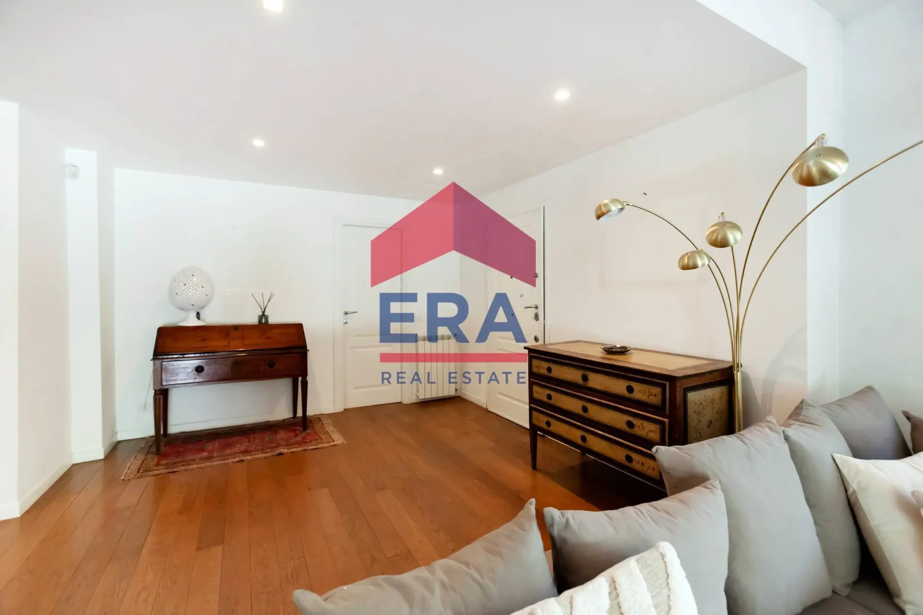 Gallery photo 1