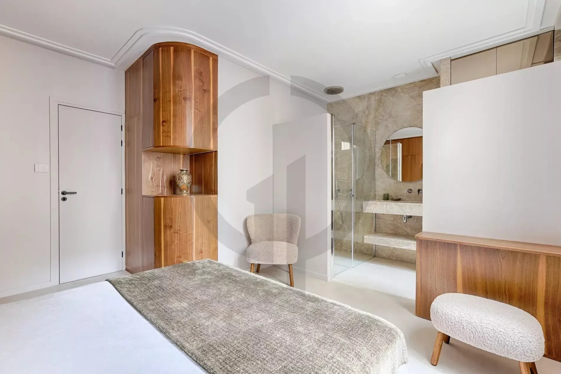 Paris, Île-de-France, France. - Photo 11