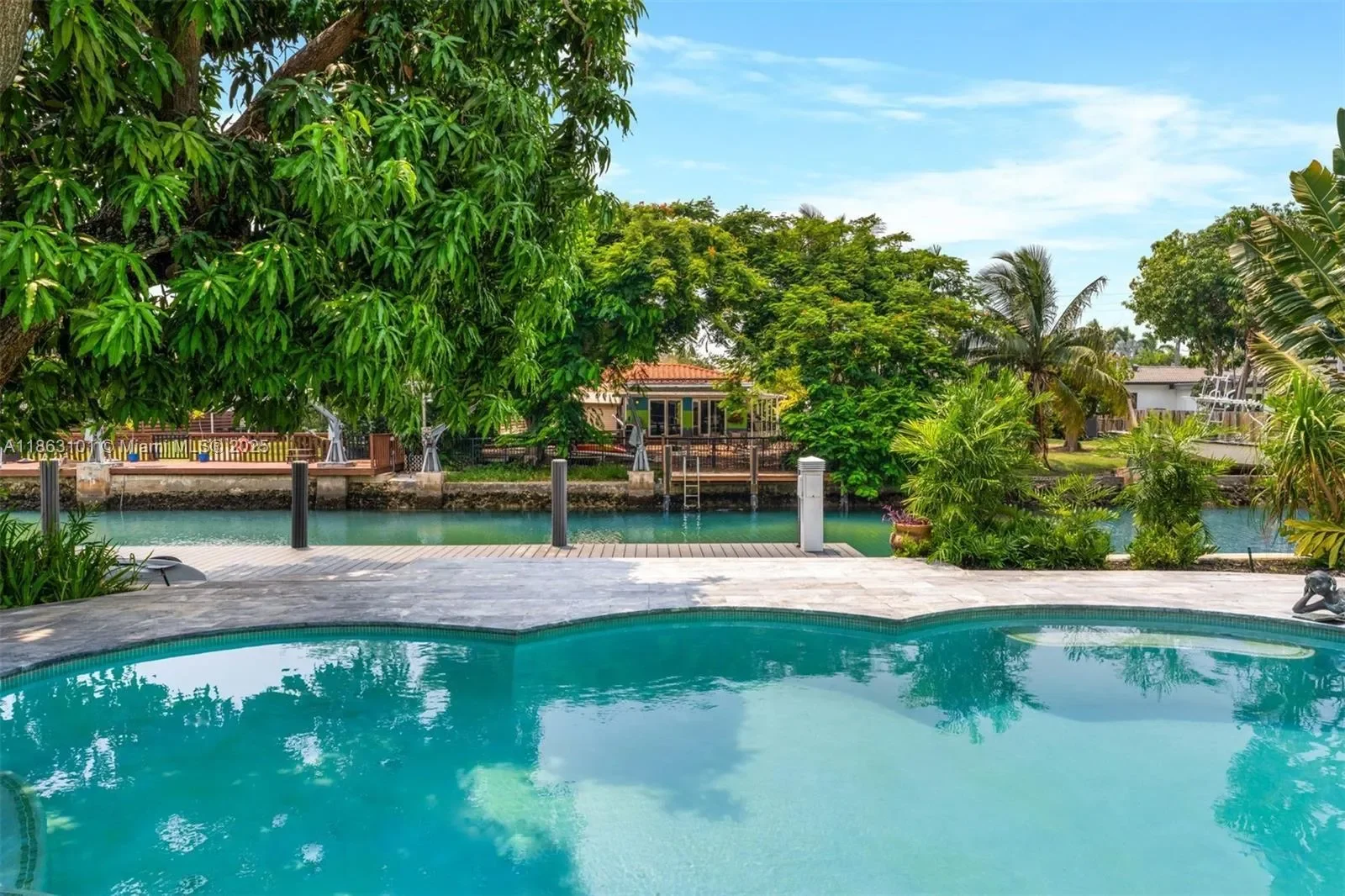 1410 Cleveland Rd, Miami Beach, Florida, United States. - Photo 18