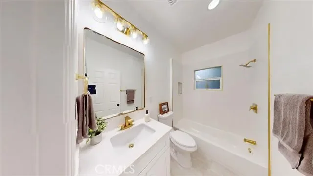 2249 W 30th Street, Los Angeles, CA 90018, Los Angeles, California, United States. - Photo 17