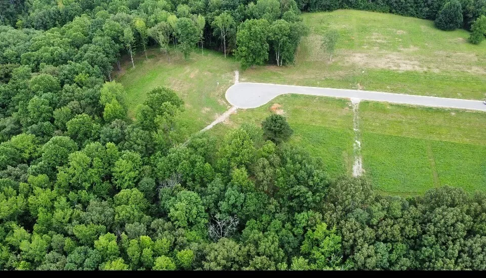 74 Summerlake Ct, Winchester, TN 37398, Estill Springs, Tennessee, United States. - Photo 27