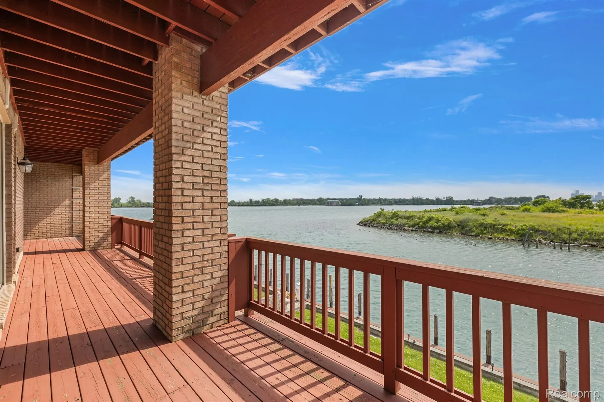 18 SAND BAR Lane, Detroit, MI 48214, Detroit, Michigan, United States. - Photo 27