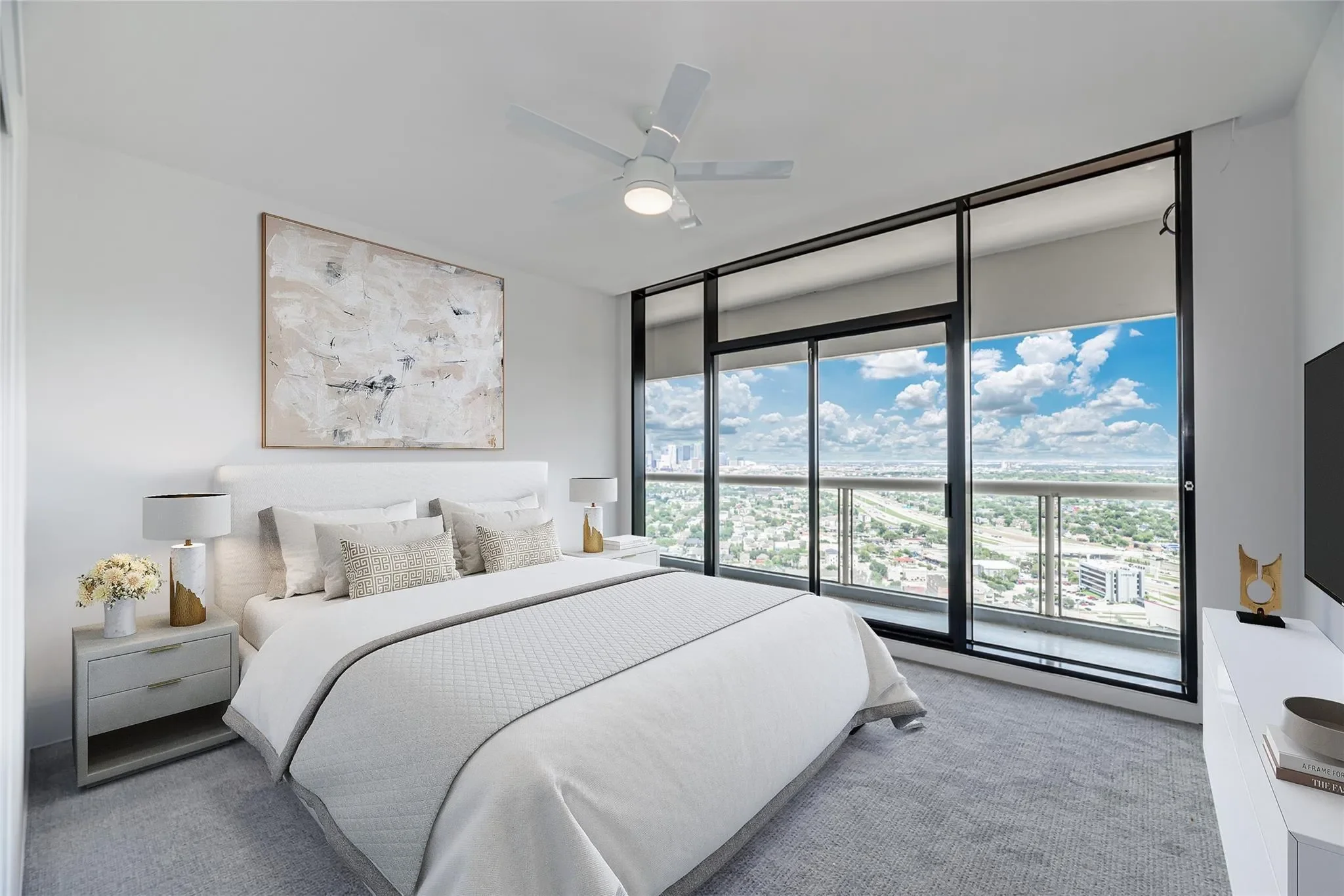 1701 Hermann Drive 34L, Houston, Texas, United States. - Photo 16