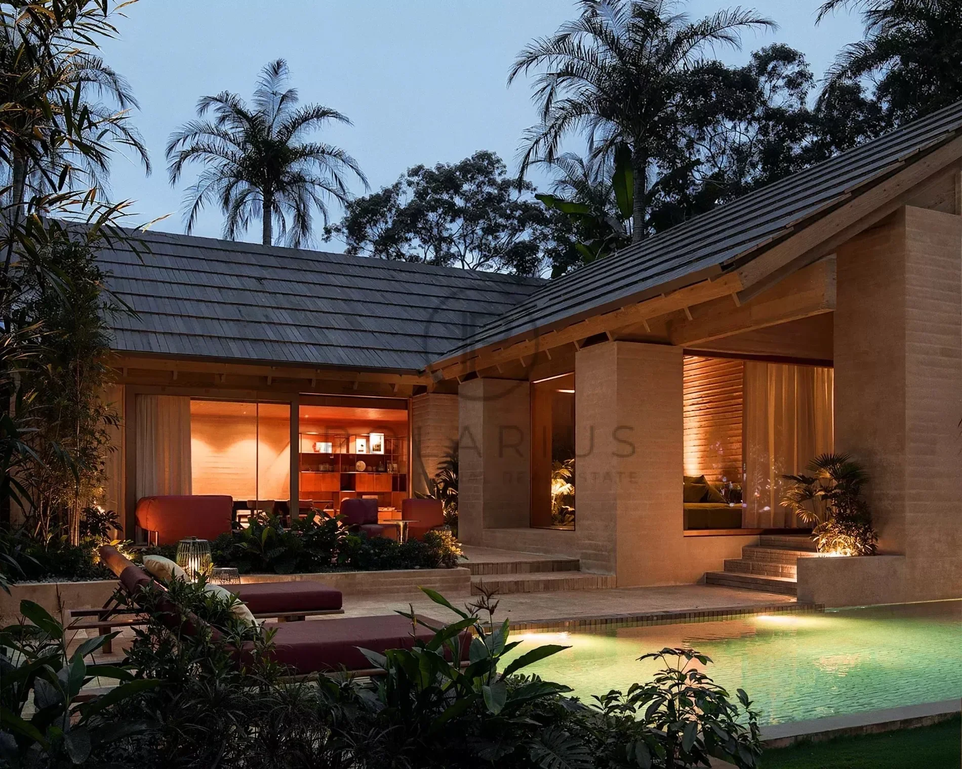 Exterior photo 6