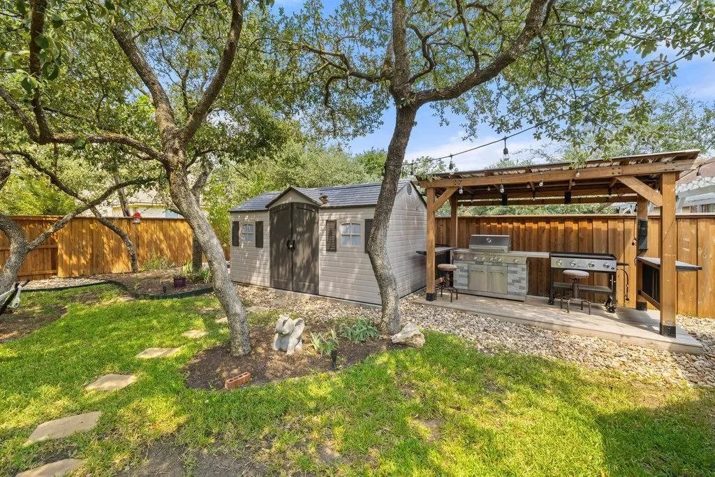 Cedar Park, Texas, United States. - Photo 32