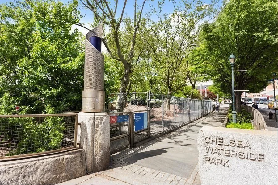 London Terrace, 465 W 23RD ST, New York, New York, United States. - Photo 38