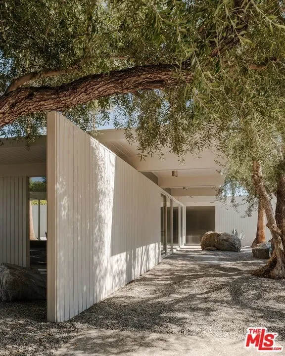 1272 E Verbena Drive, Palm Springs, California, United States. - Photo 38