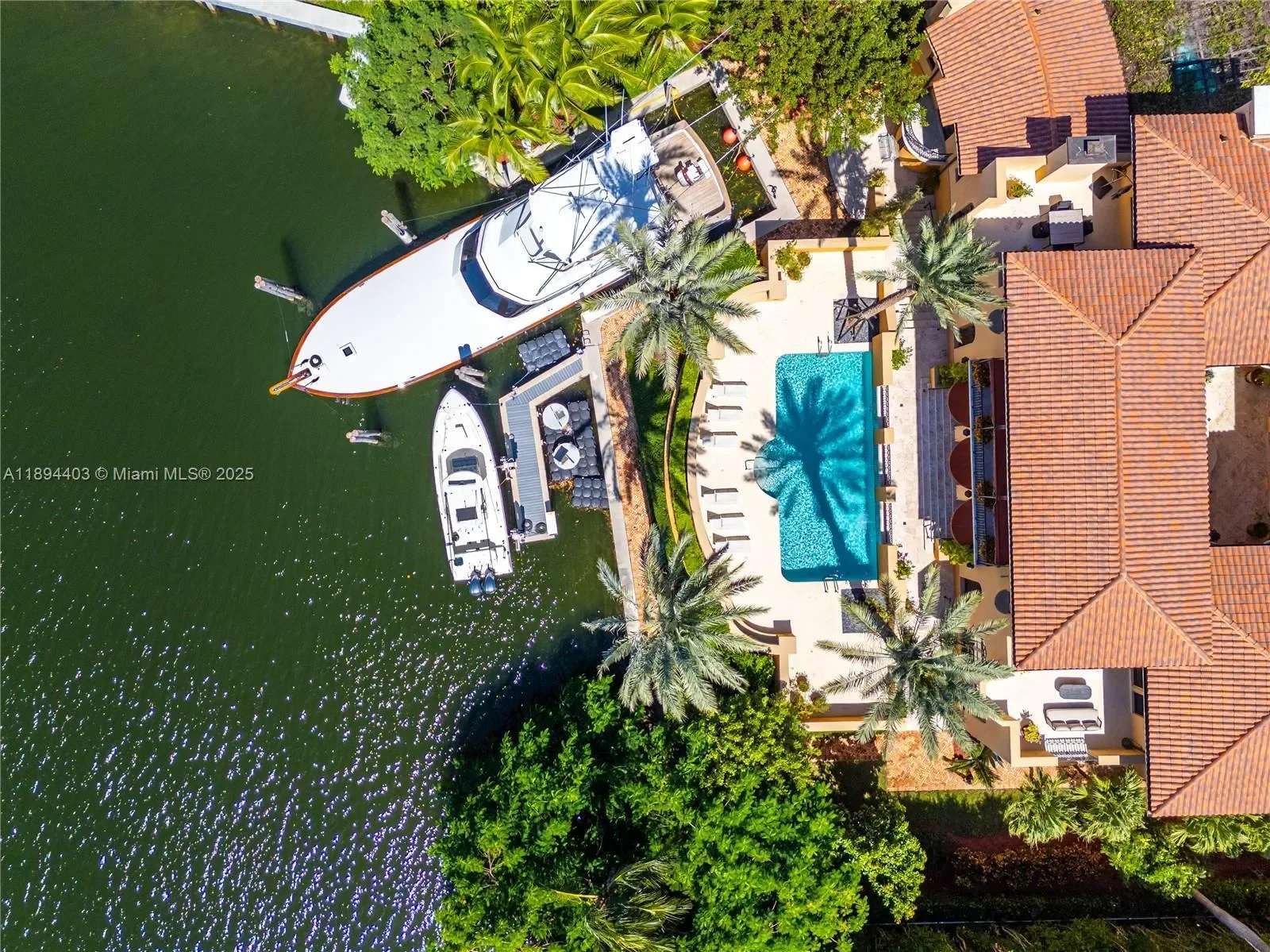 50 Casuarina Concourse, Miami, Florida, United States. - Photo 42