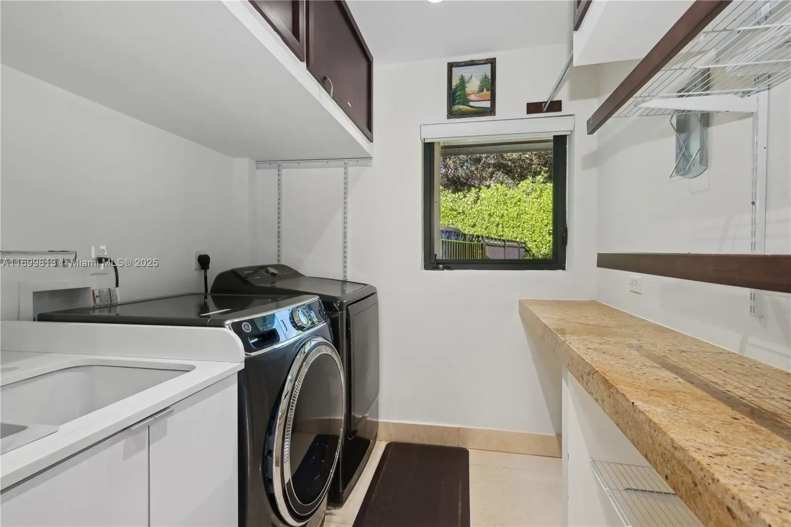 7001 Robles St, Miami, Florida, United States. - Photo 13
