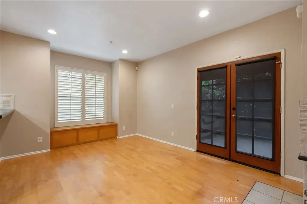 482 S Madison Avenue 1, Altadena, California, United States. - Photo 11
