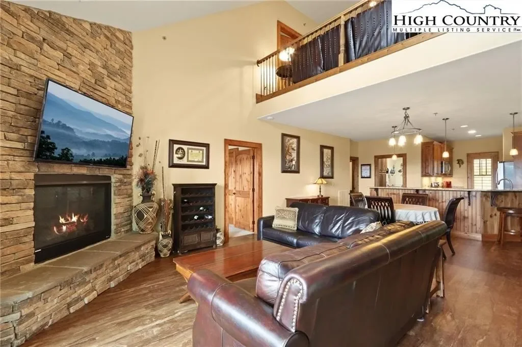 552 Penny Lane 2B, Banner Elk, NC 28604, Banner Elk, North Carolina, United States. - Photo 1