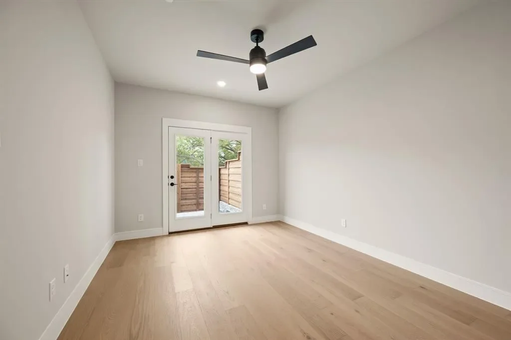1336 Cherry Hills Lane, Irving, Texas, United States. - Photo 2