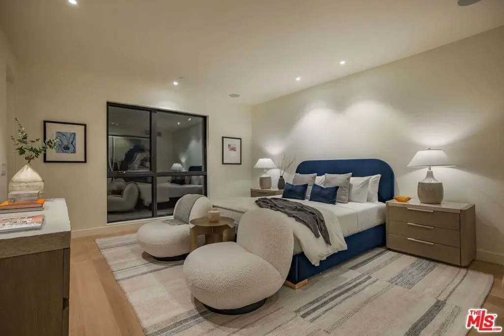 917 1/2 Hilldale Avenue, Los Angeles, California, United States. - Photo 13